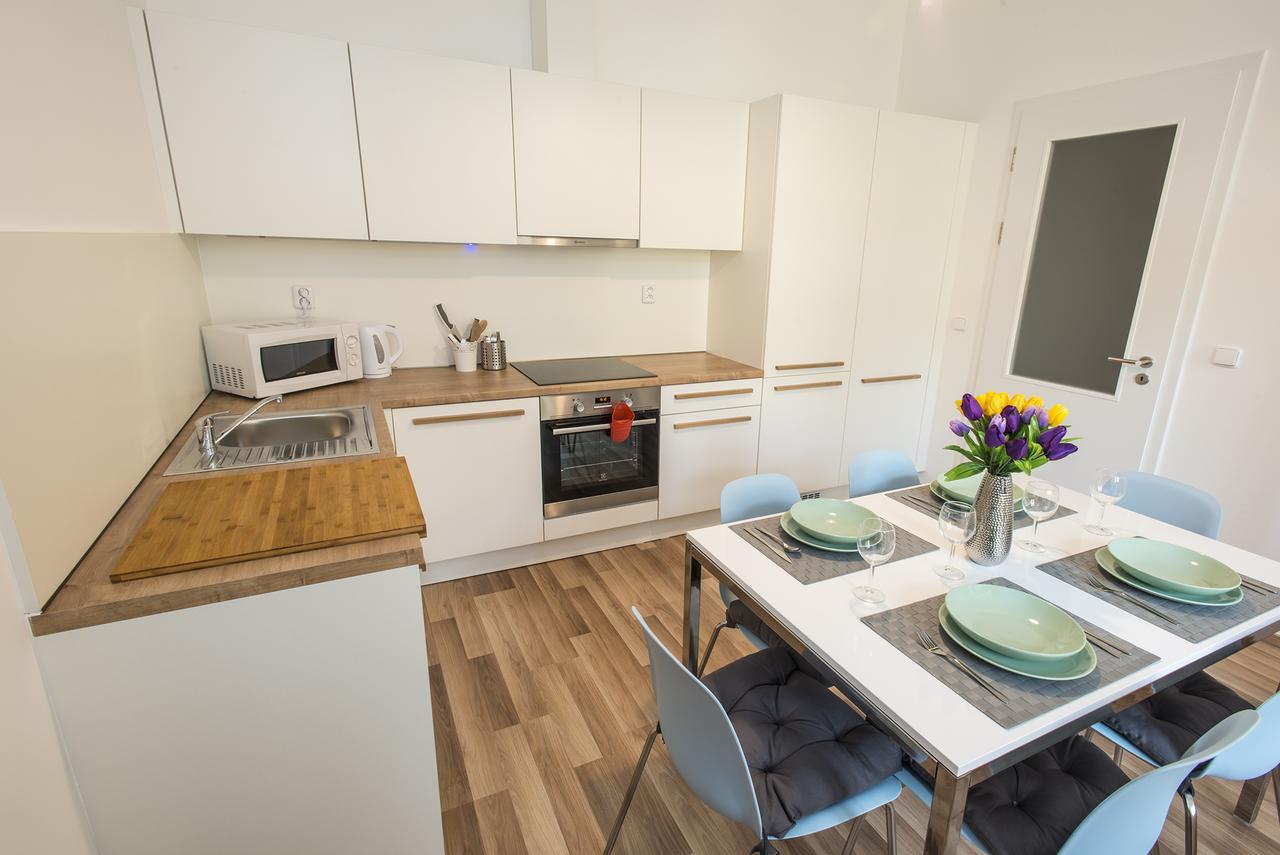 Neklanova Apartments Прага Экстерьер фото